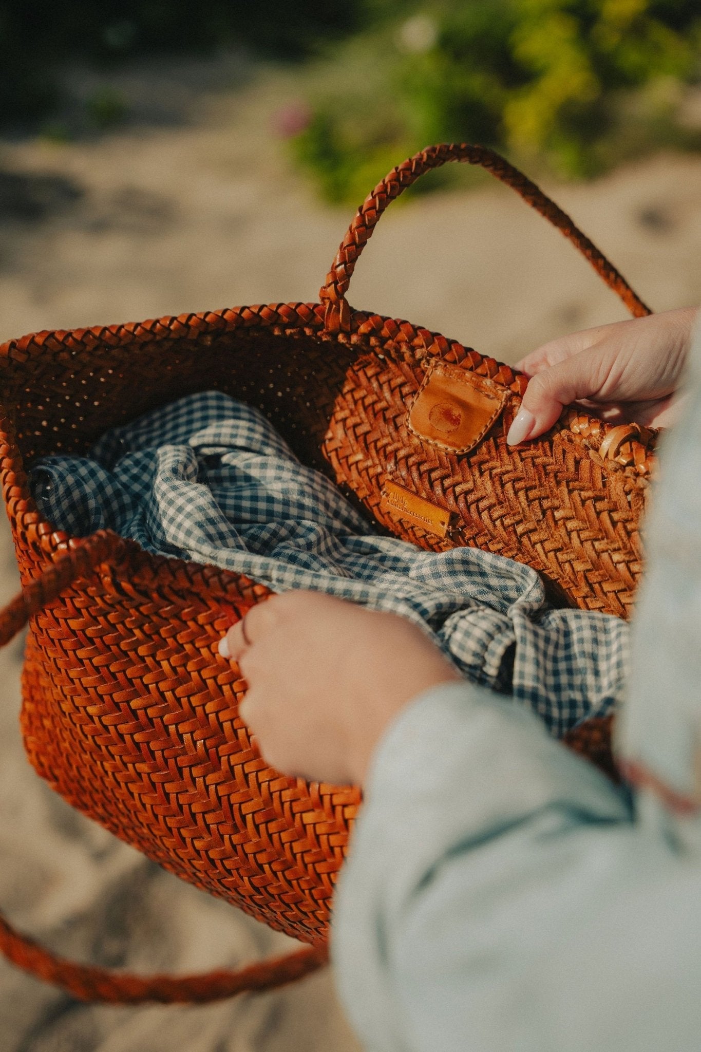 Young Ideas/Henmores - Amora Tote Bag - Tan - OS