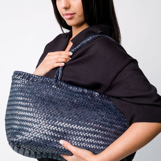 Young Ideas/Henmores - Amora Tote Bag - Dark Blue - OS
