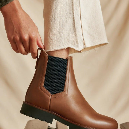 Young Ideas/Henmores - Fur Lined Boudica Boot - Oak Leather - 3