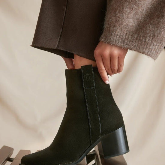 Young Ideas/Henmores - Heeled Ludlow Ankle Boot - Black Suede - 4