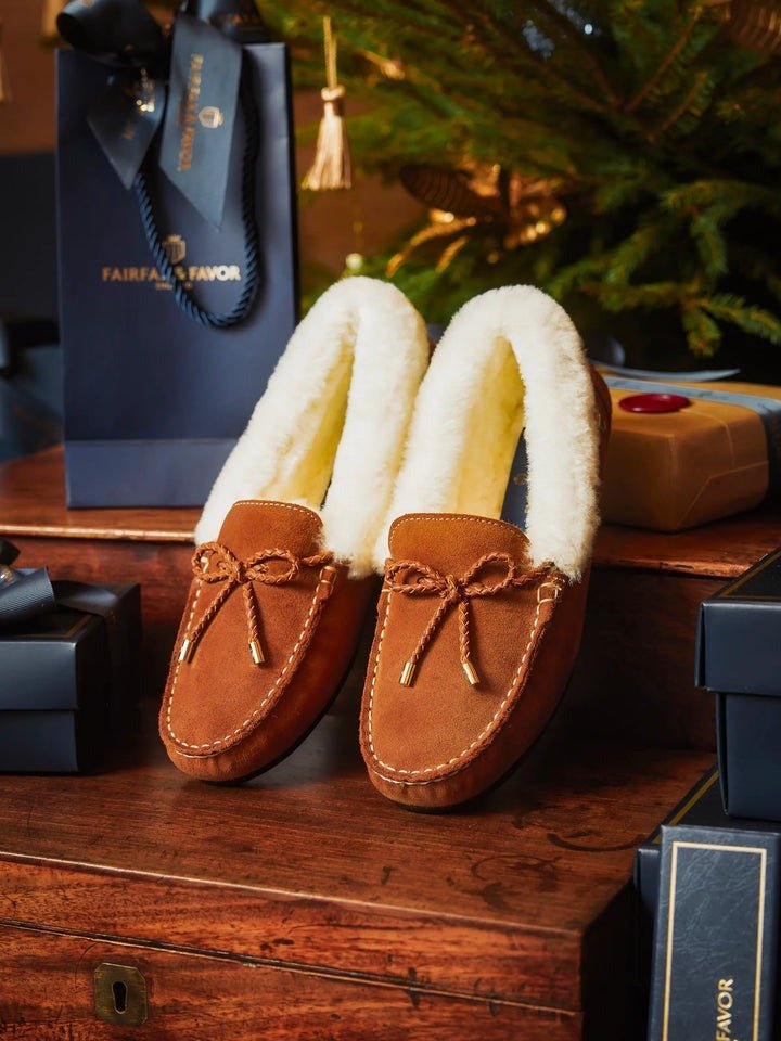 Young Ideas/Henmores - Henley Shearling Lined Slipper - Tan Suede/Sheepskin - 4