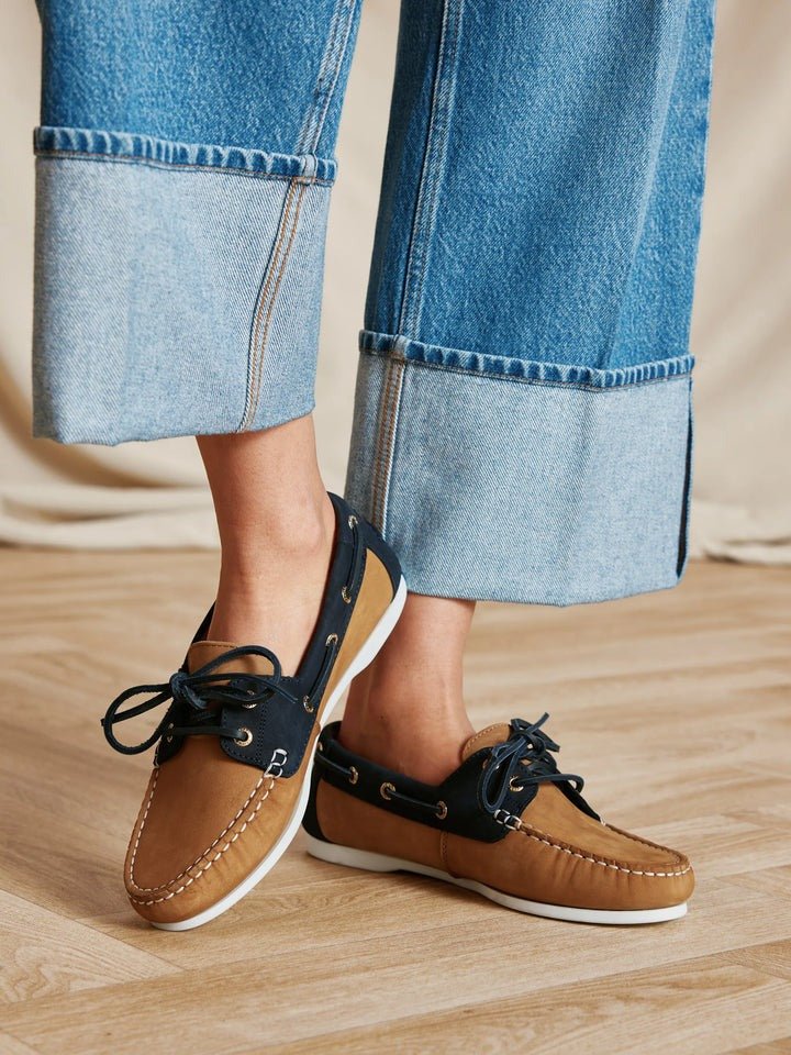 Young Ideas/Henmores - Salcombe Deck Shoe - Tan/Navy - 4