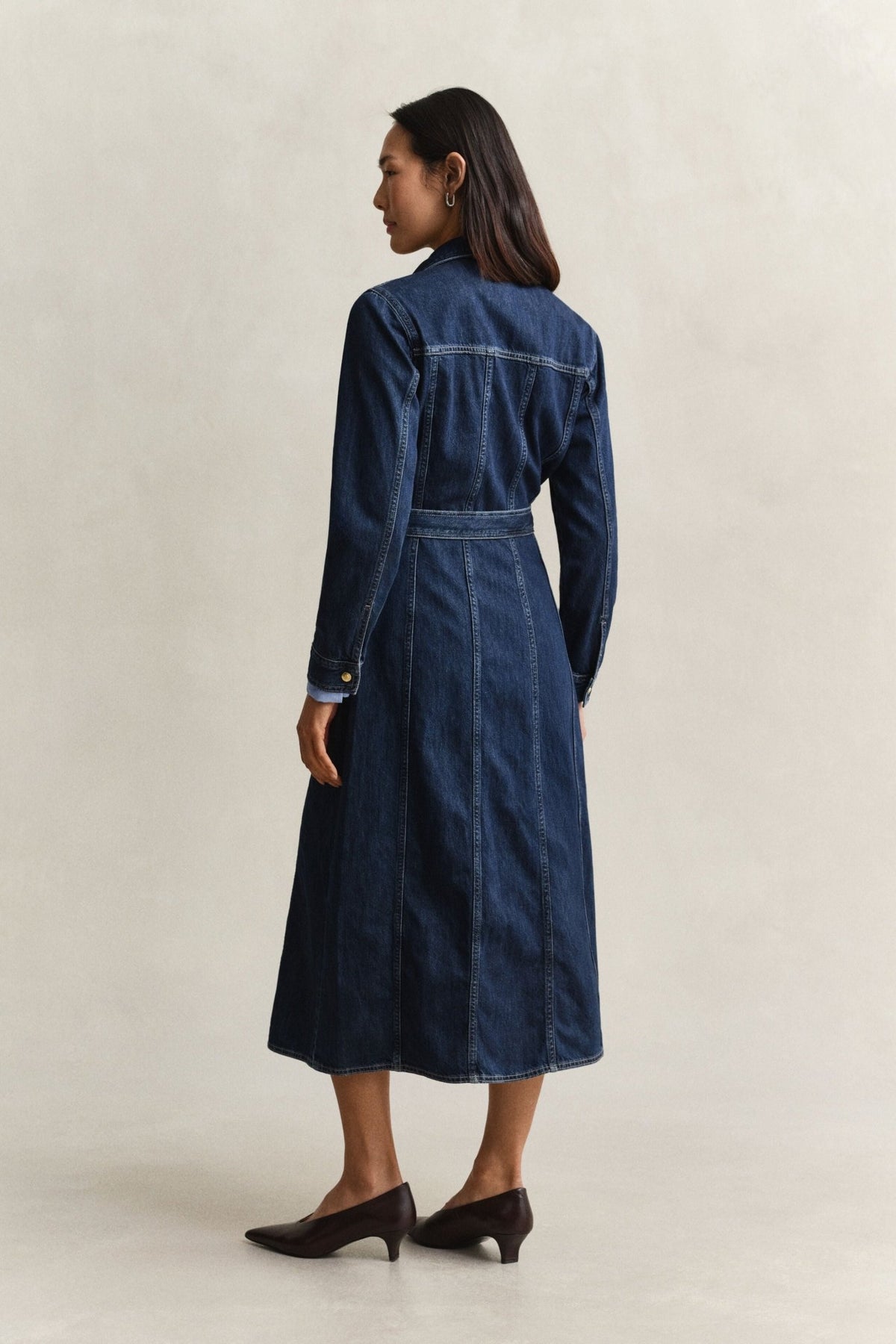 Young Ideas & Henmores -Belted Denim Midi Dress -961 Dark Blue Worn In -8