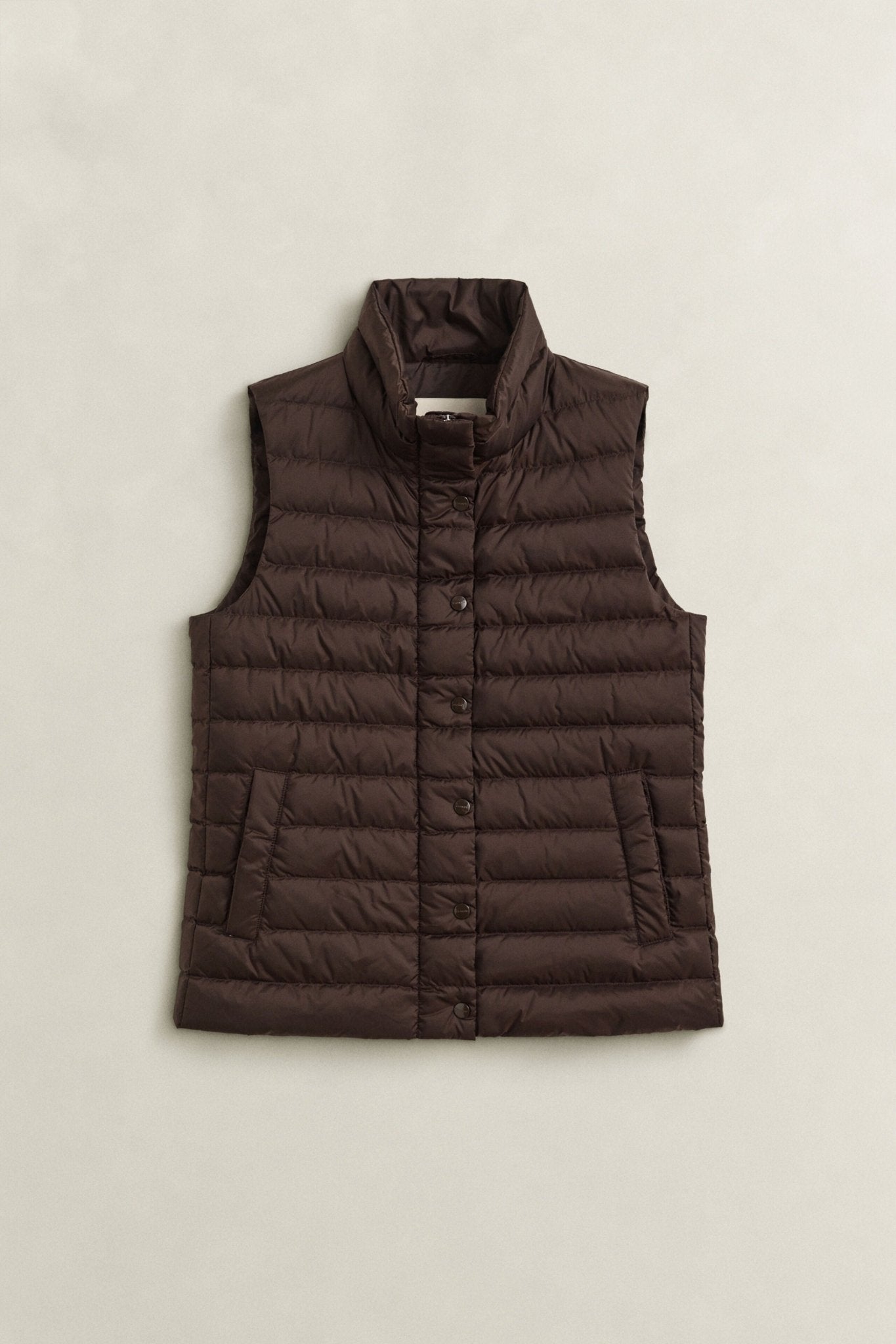 Young Ideas & Henmores -Light Down Gilet -202 Deep Brown -S