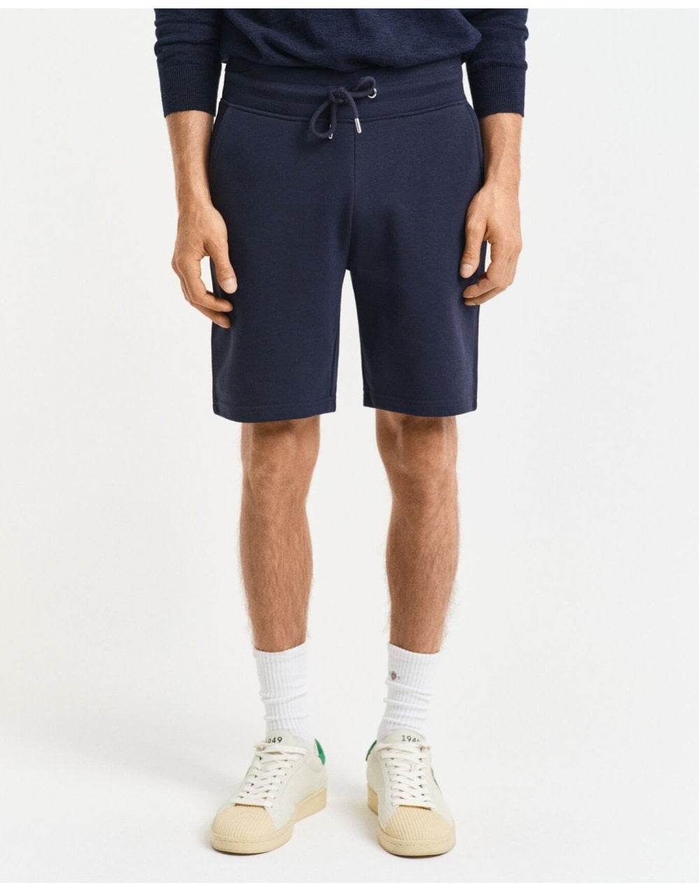 Young Ideas/Henmores - Regular Shield Sweat Shorts - 362 Kalamata Green - M