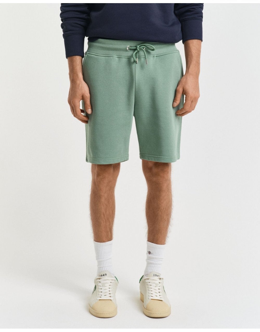 Young Ideas/Henmores - Regular Shield Sweat Shorts - 362 Kalamata Green - M