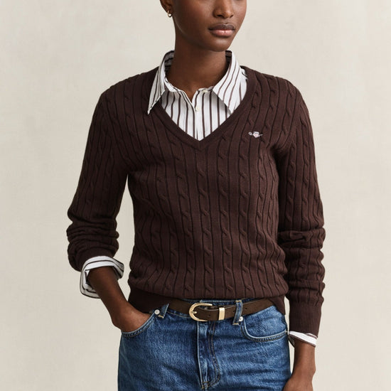 Young Ideas & Henmores -Stretch Cotton Cable V-Neck Jumper -202 Deep Brown -S