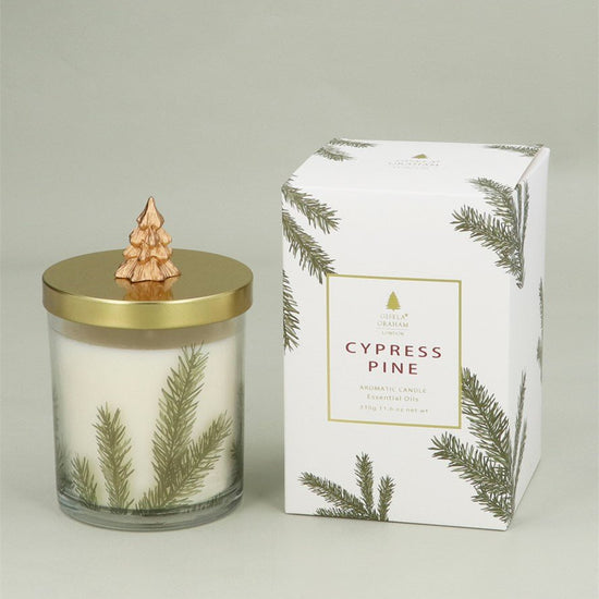 Young Ideas & Henmores -Cedar Pine Boxed Scented Soy Candle -White/Green -OS