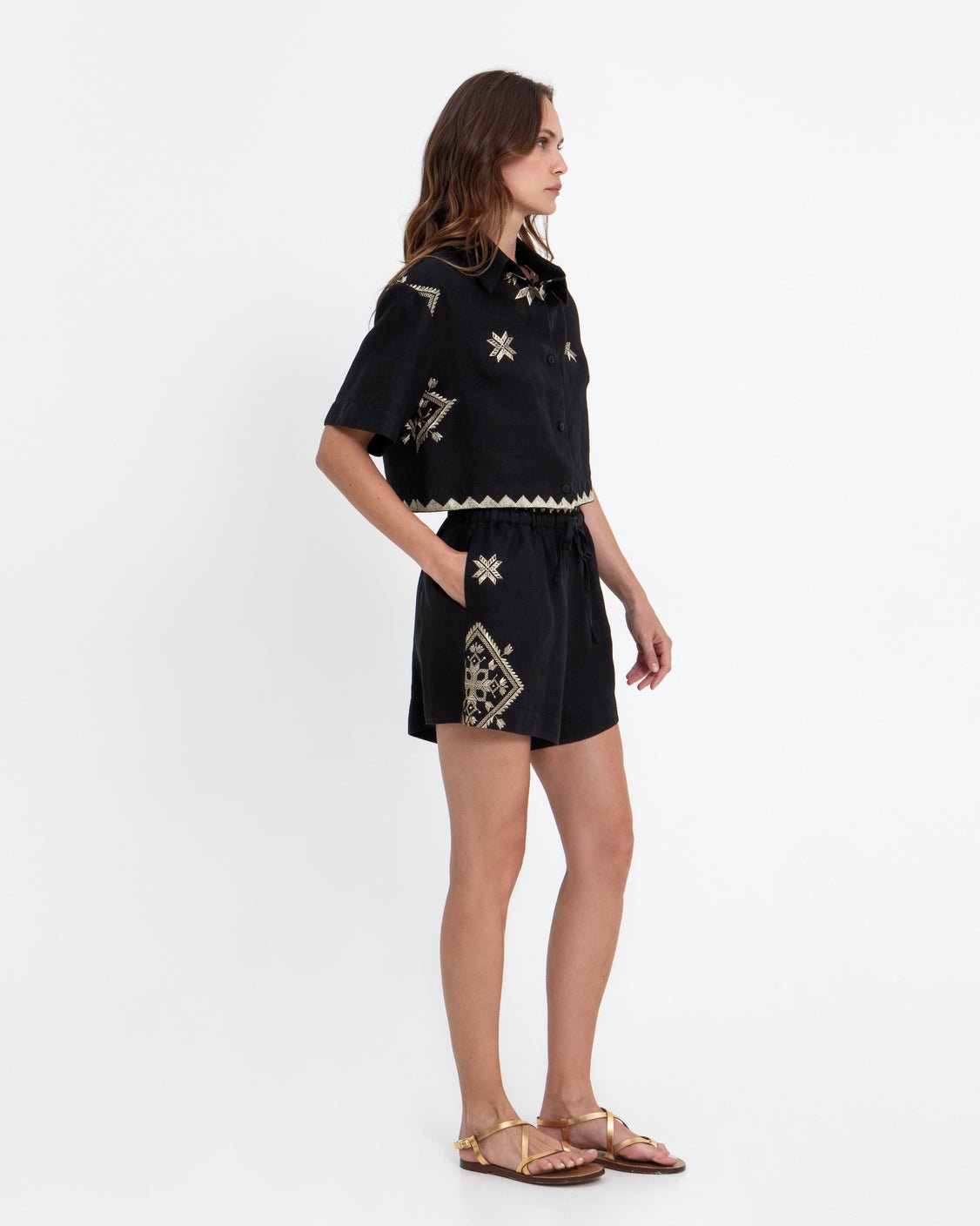 Young Ideas & Henmores - Lefkada Linen Cropped Short Sleeve Shirt - Black/Gold - M