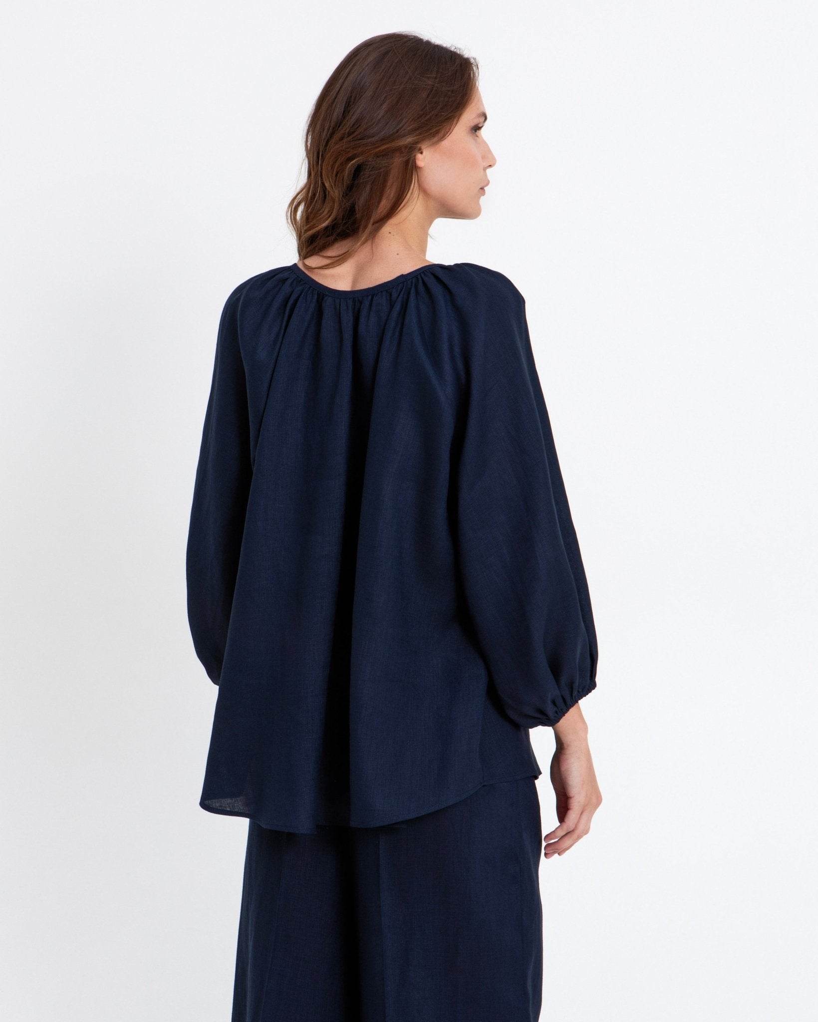 Young Ideas & Henmores - Linen V Cut Out Blouse - Navy - L