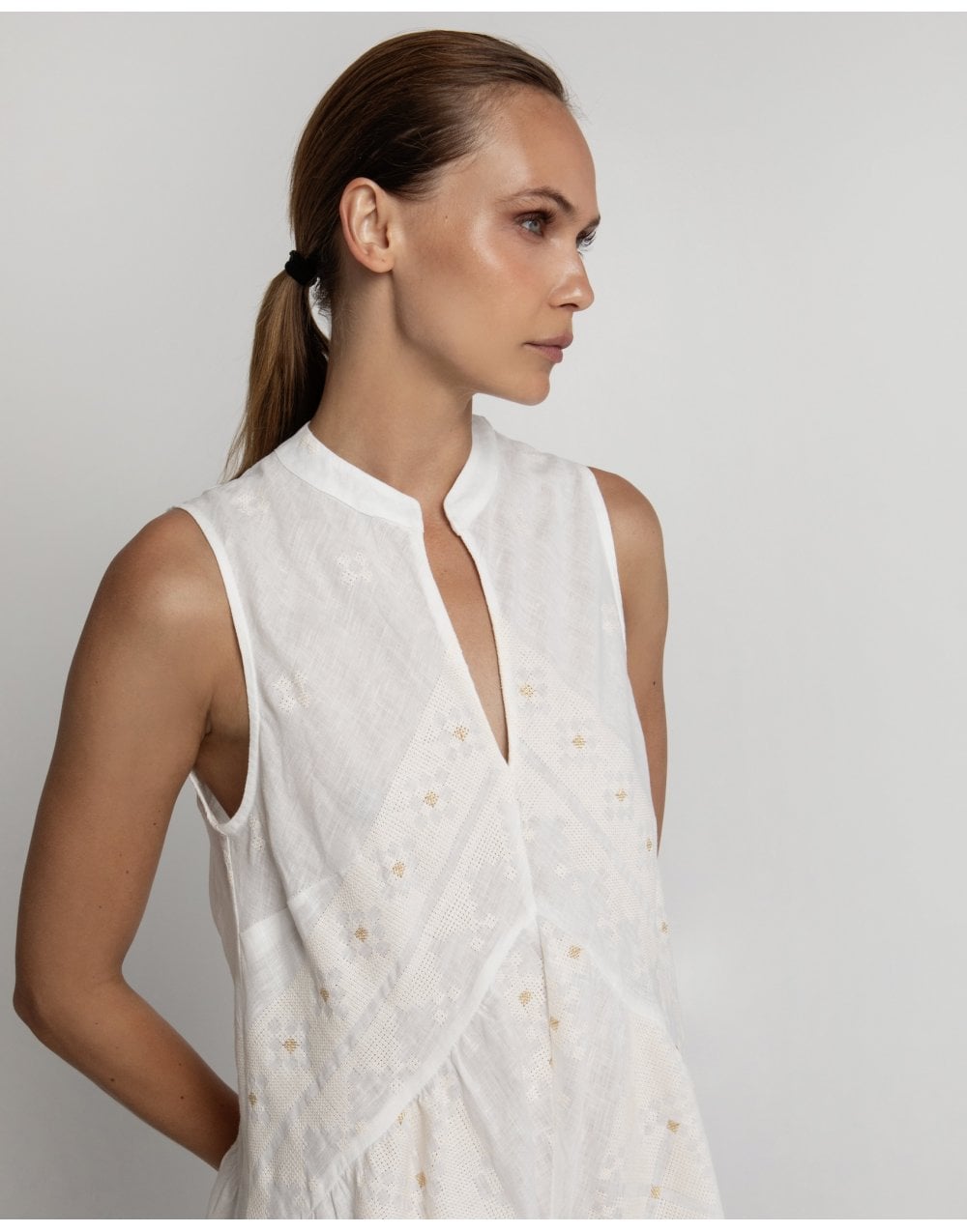 Young Ideas/Henmores - Pixel Grandad Collar Sleeveless Linen Maxi Dress - 1103 White Ecru Gold - XS