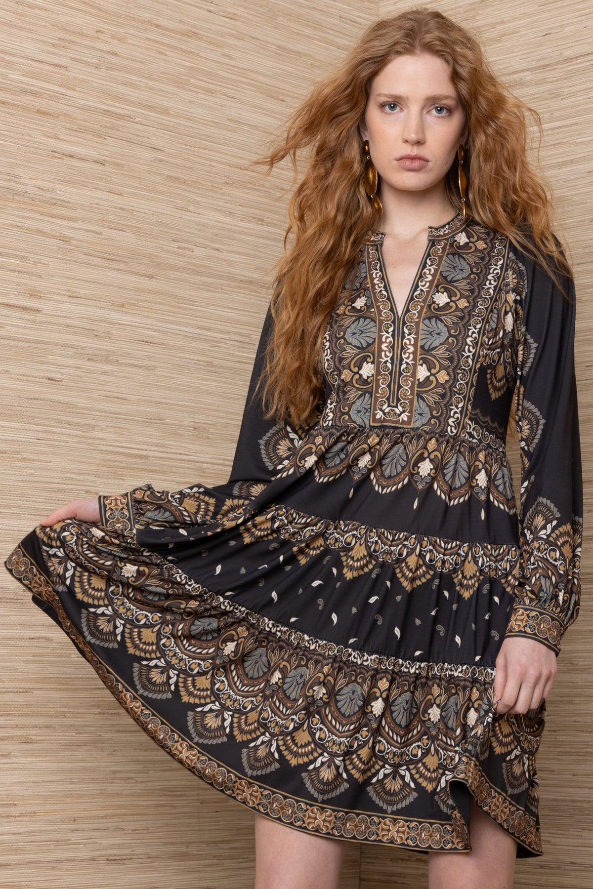 Young Ideas & Henmores -Reya Tiered Detail Dress -Black -XS