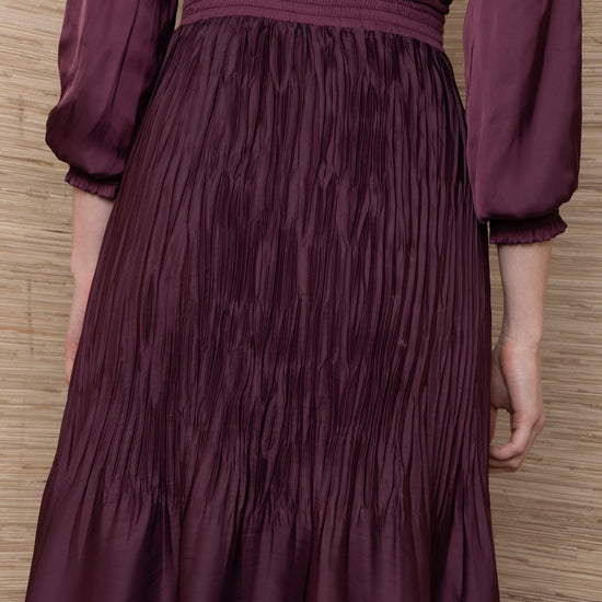 Young Ideas & Henmores -Yamileth Charmeuse Dress -Plum -S