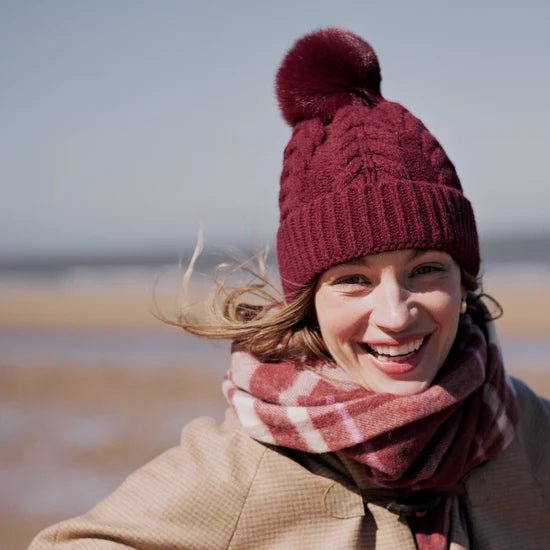 Young Ideas & Henmores -Langham Beanie -Plum -OS