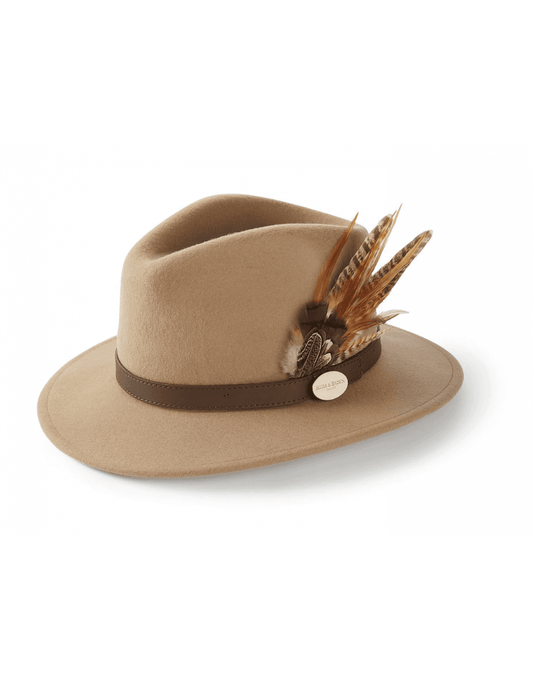 Young Ideas/Henmores - Suffolk Fawn Side Feather Fedora - Camel - XS