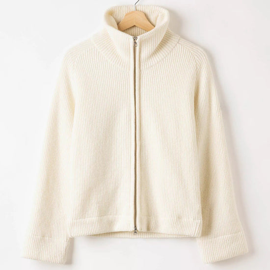 Young Ideas & Henmores -Essie Fullzip WP -119 Whisper White -S