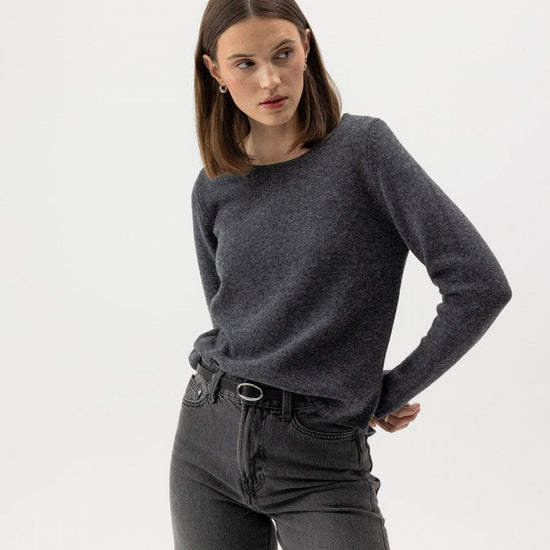 Young Ideas/Henmores - Linda Crew Neck Knit - 105 Crème - XS