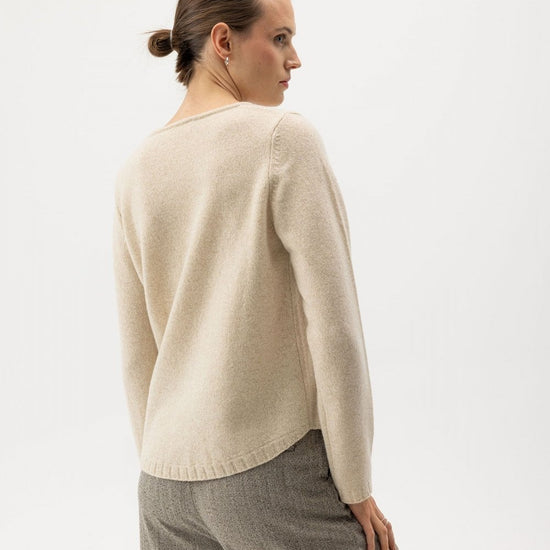 Young Ideas/Henmores - Linda Crew Neck Knit - 105 Crème - XS