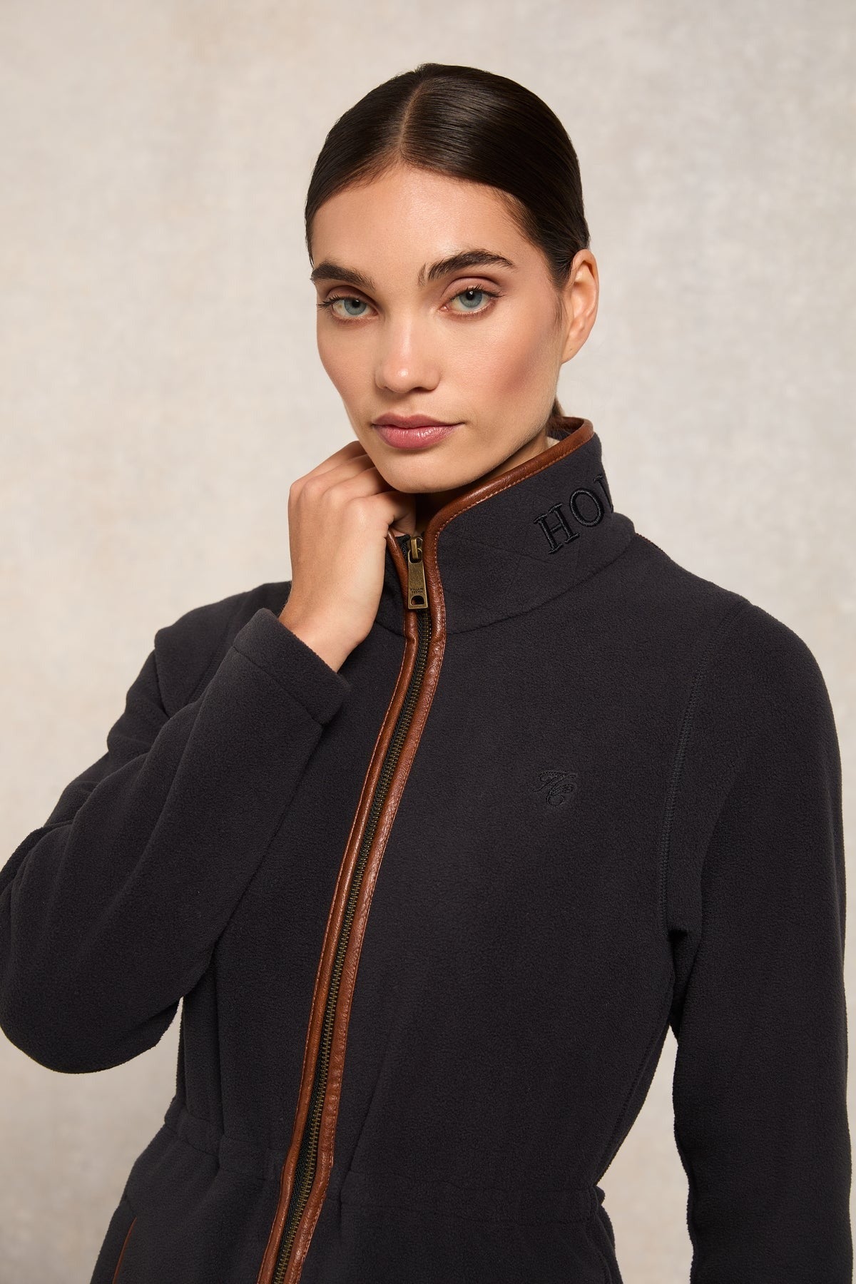 Young Ideas/Henmores - Country Longline Fleece - Black - S