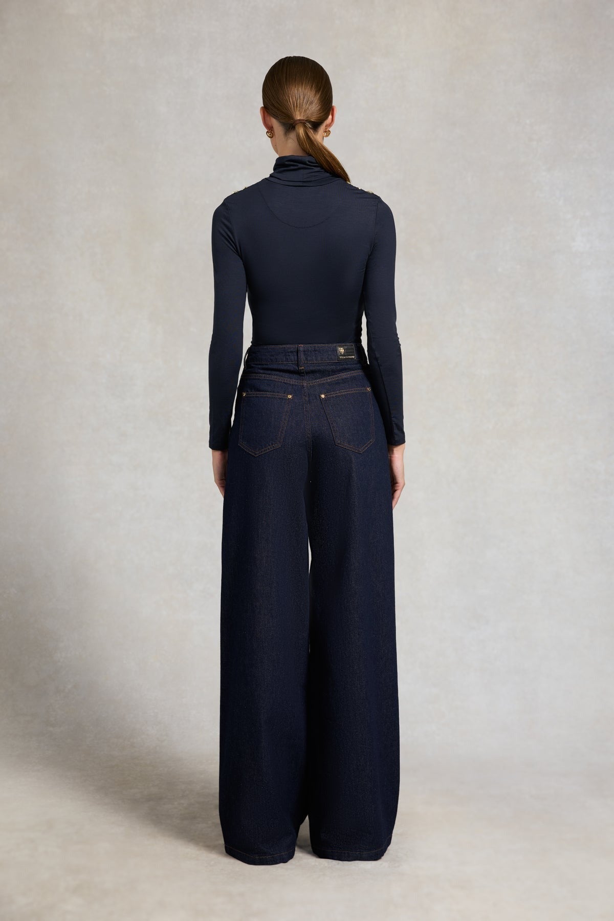 Young Ideas & Henmores - Essential Roll Neck - Oatmeal - S