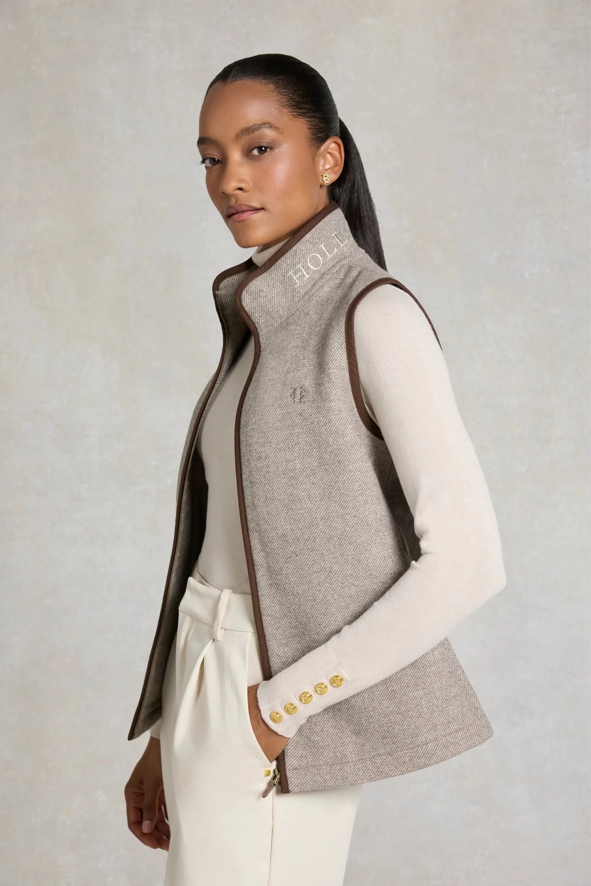 Young Ideas & Henmores -Hillford Country Gilet -Sahara Twill -L