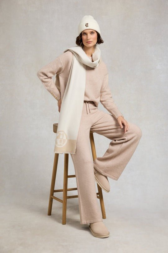 Young Ideas/Henmores - Jacquard Scarf - Camel Black - OS