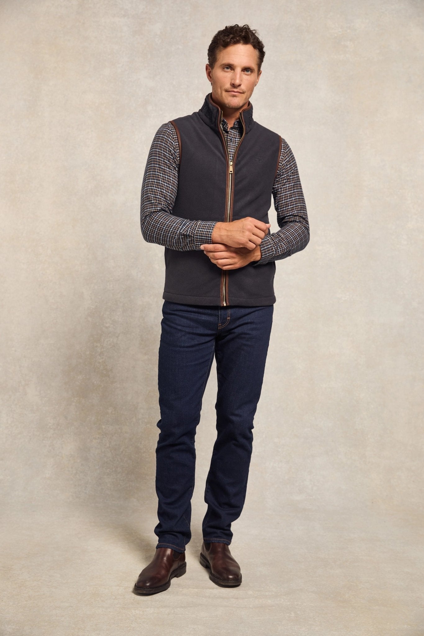 Young Ideas & Henmores - Mens Country Fleece Gilet - Ink Navy - M