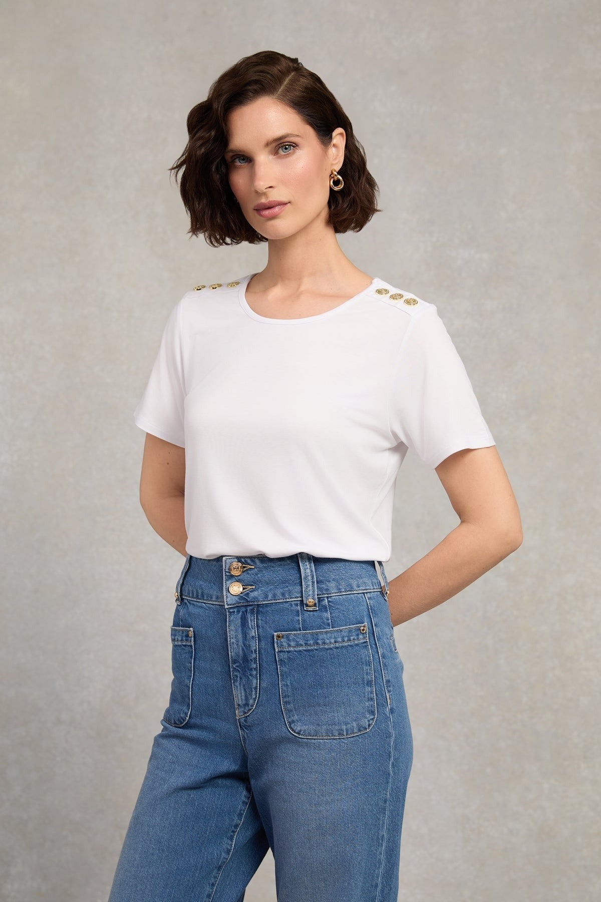 Young Ideas/Henmores - Relax Fit Crew Neck Tee - White - XS