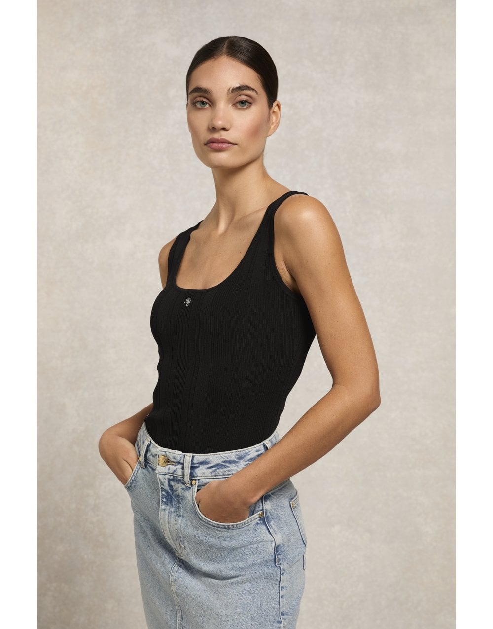 Young Ideas/Henmores - Ruby Knitted Vest - Black - XS