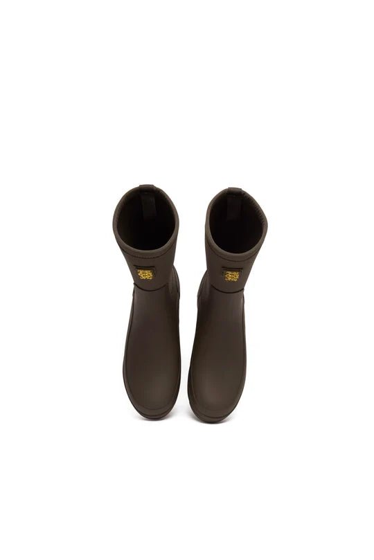 Young Ideas & Henmores -Yard Wellington -Chocolate -4