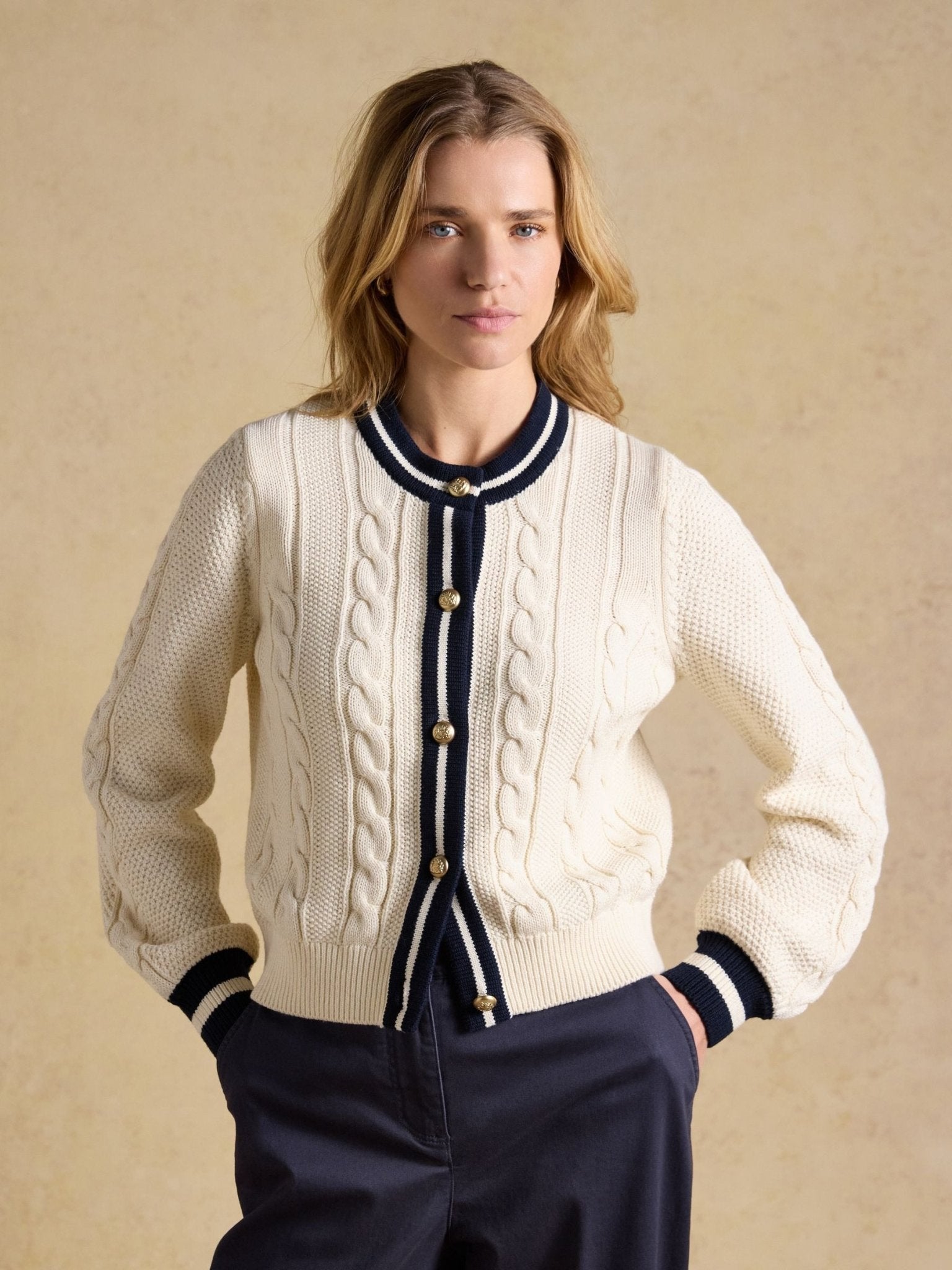 Young Ideas & Henmores - Andie Contrast Placket Cardigan - Cream - XS