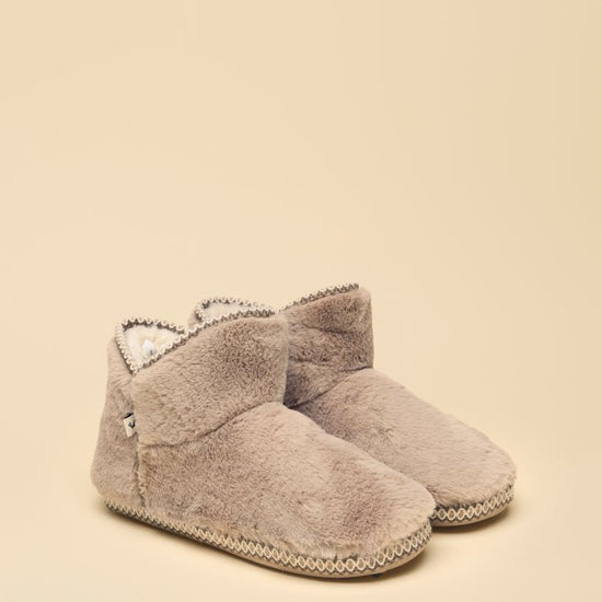 Young Ideas & Henmores -Cabin Slipper Boot -Mink Brown -L
