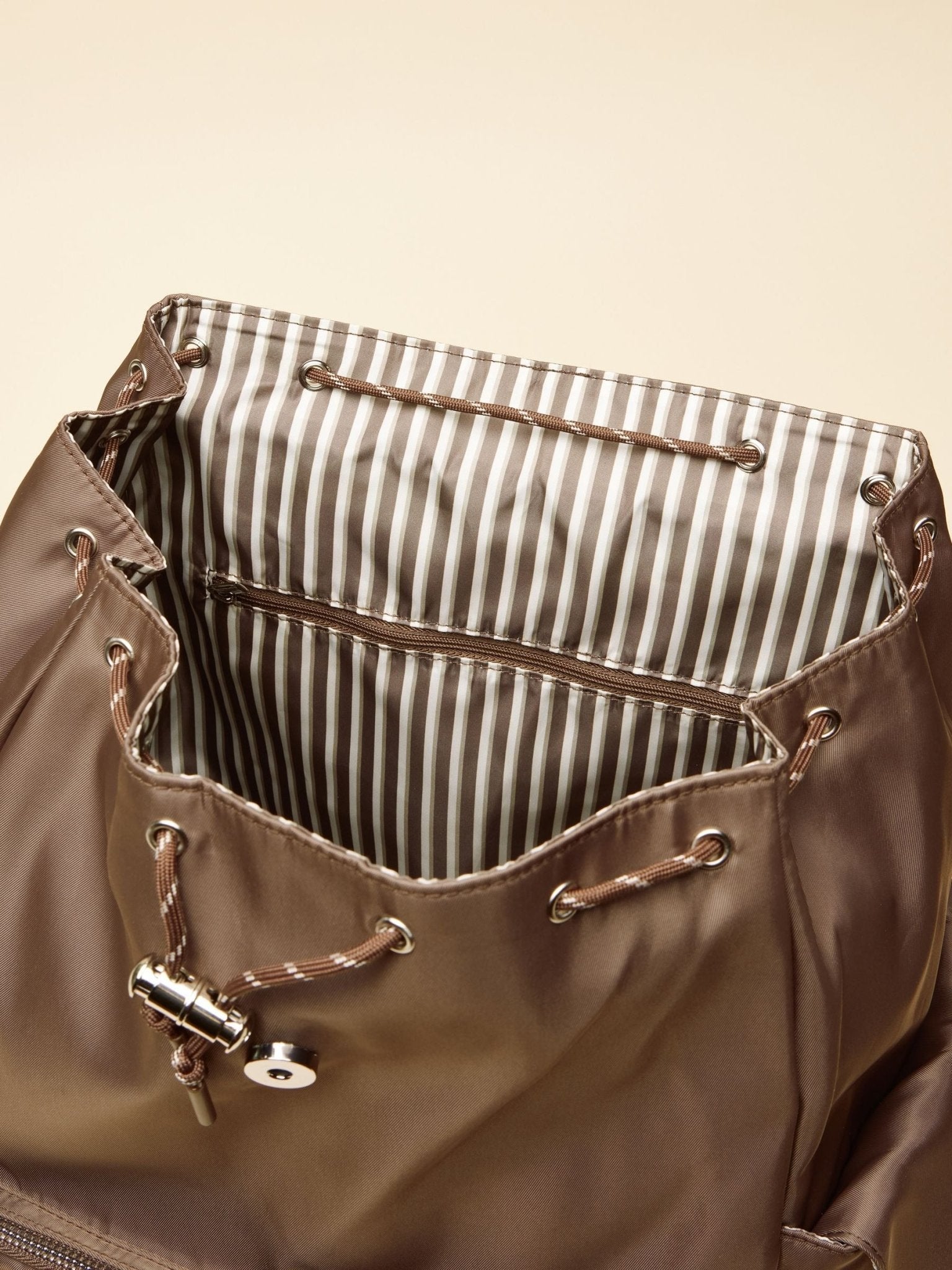 Young Ideas/Henmores - Cambeck Bag - Mocha - OS