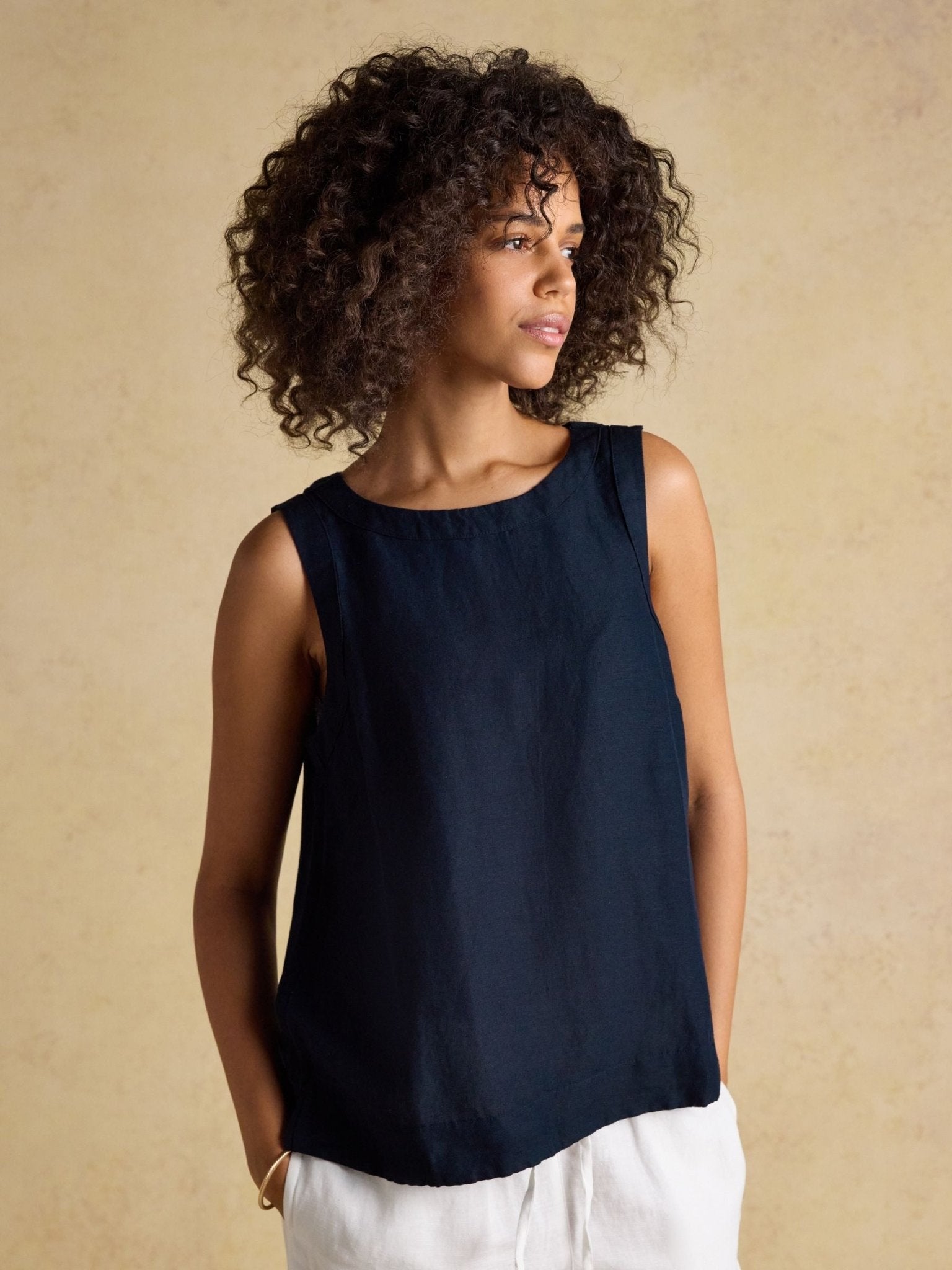 Young Ideas/Henmores - Cove Sleeveless Top - Cayenne - 8