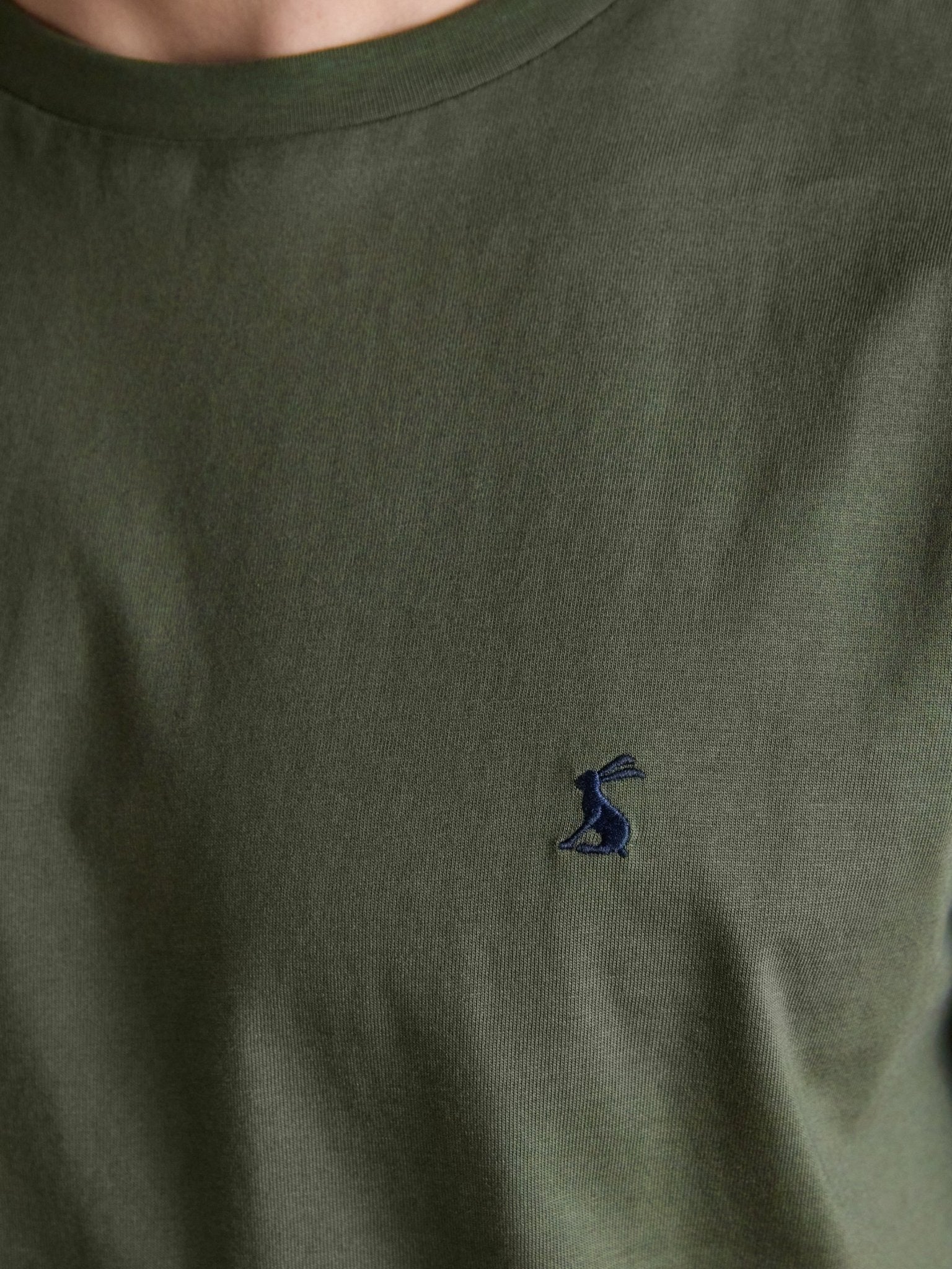 Young Ideas & Henmores -Everyday T-Shirt -Khaki Green -M