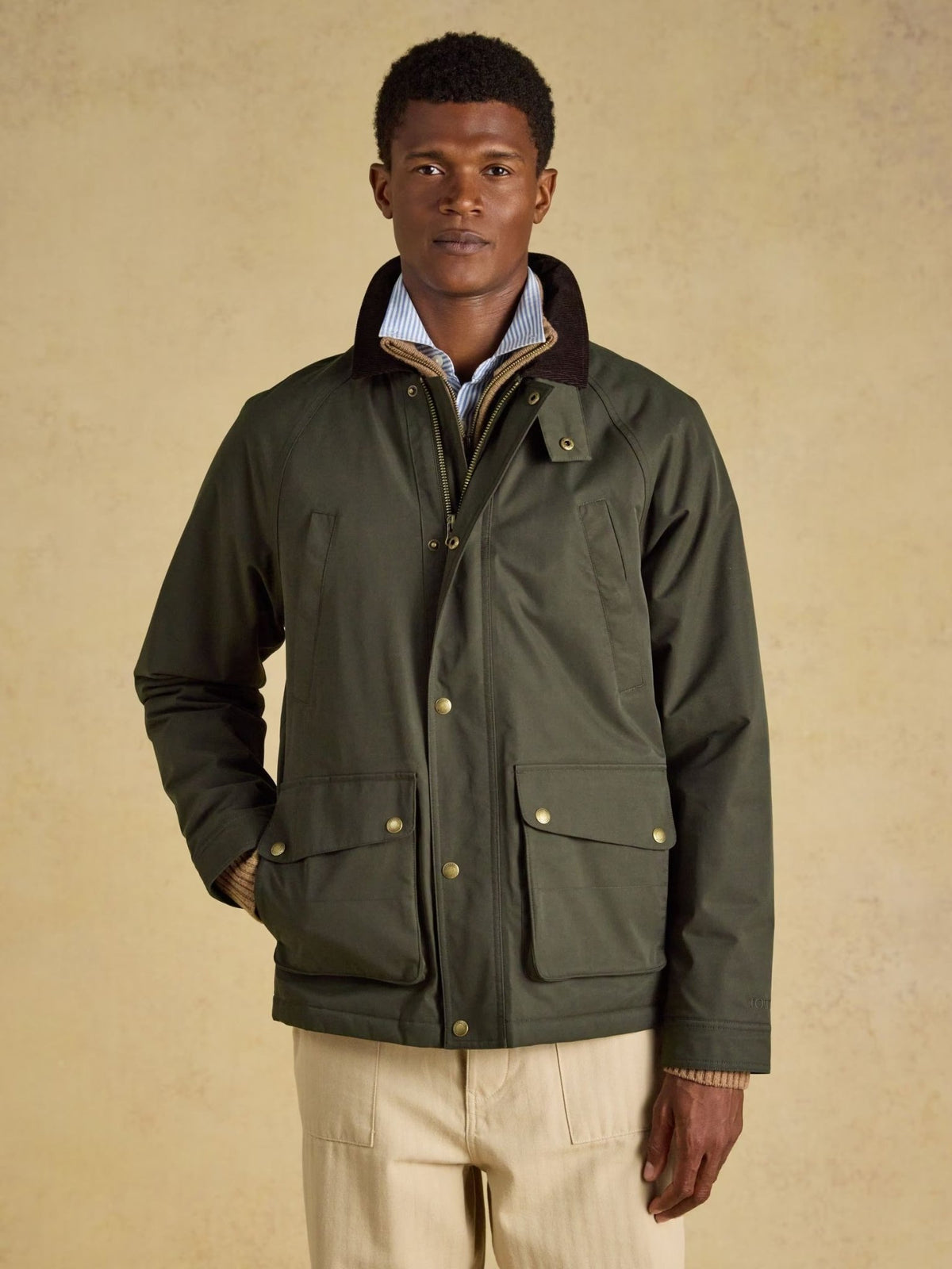Young Ideas & Henmores -Fraser Field Coat -Green -M