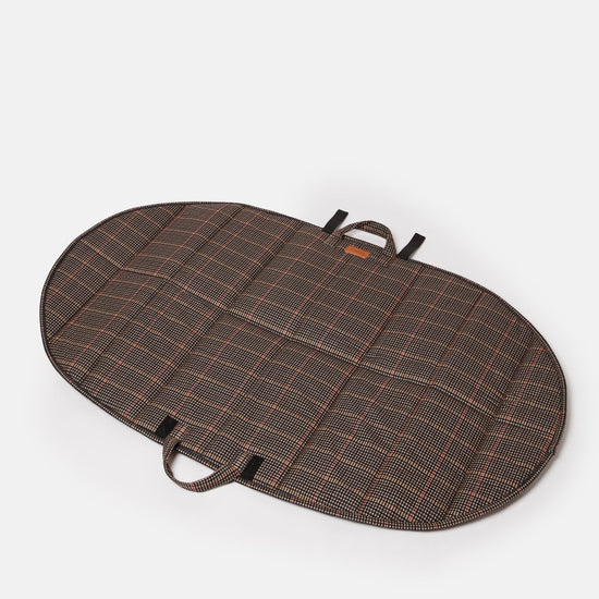 Young Ideas & Henmores -Henson Check Dog Travel Mat -Check -OS
