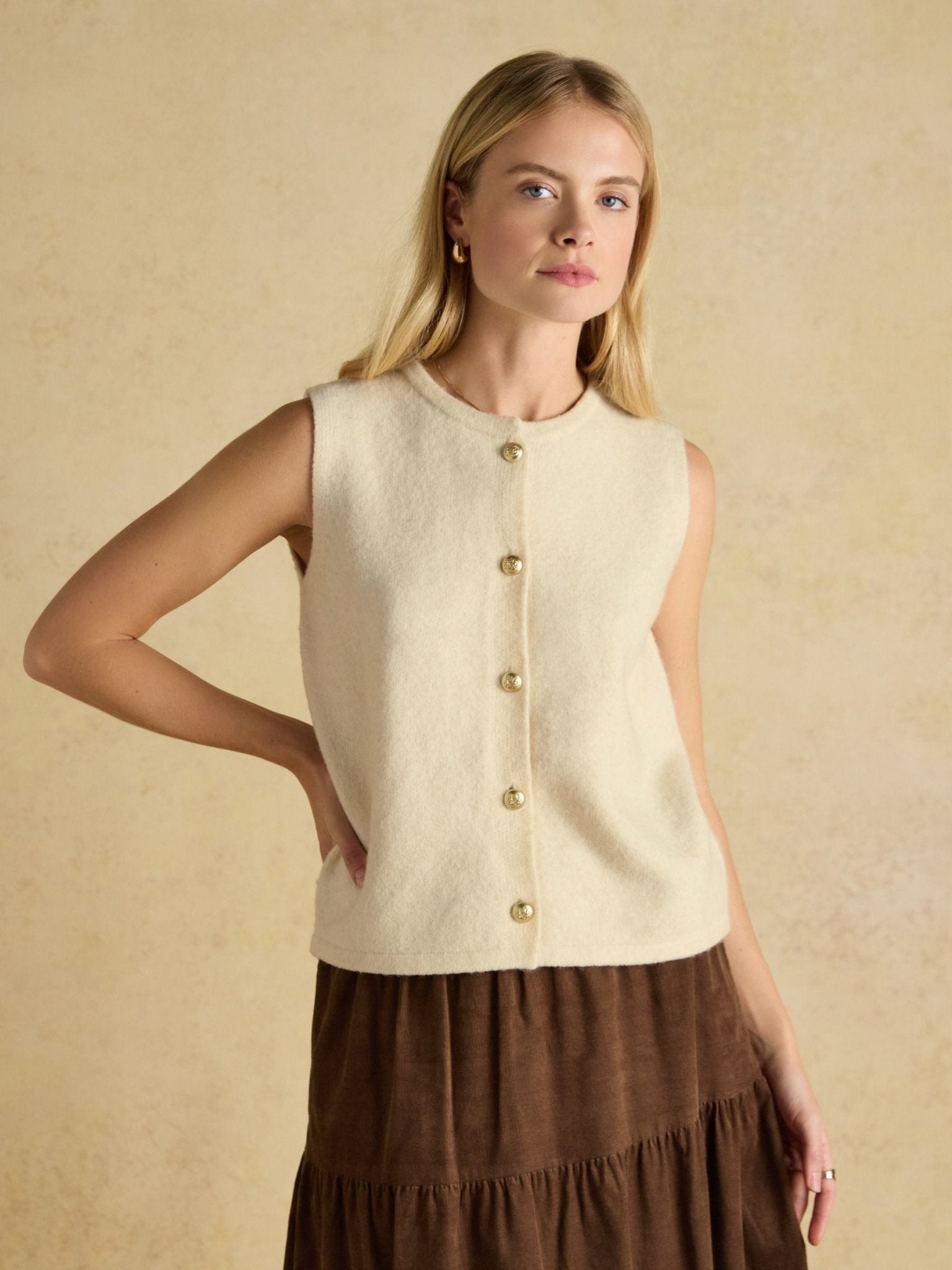 Young Ideas/Henmores - Holly Button Tank - Cream - S