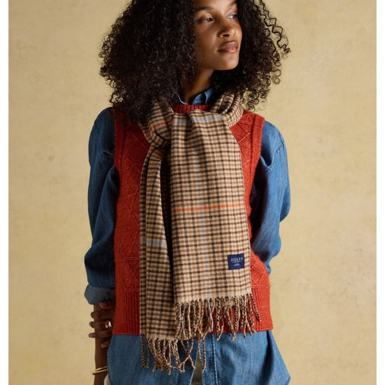 Young Ideas/Henmores - Langtree Scarf - Berry Red - OS