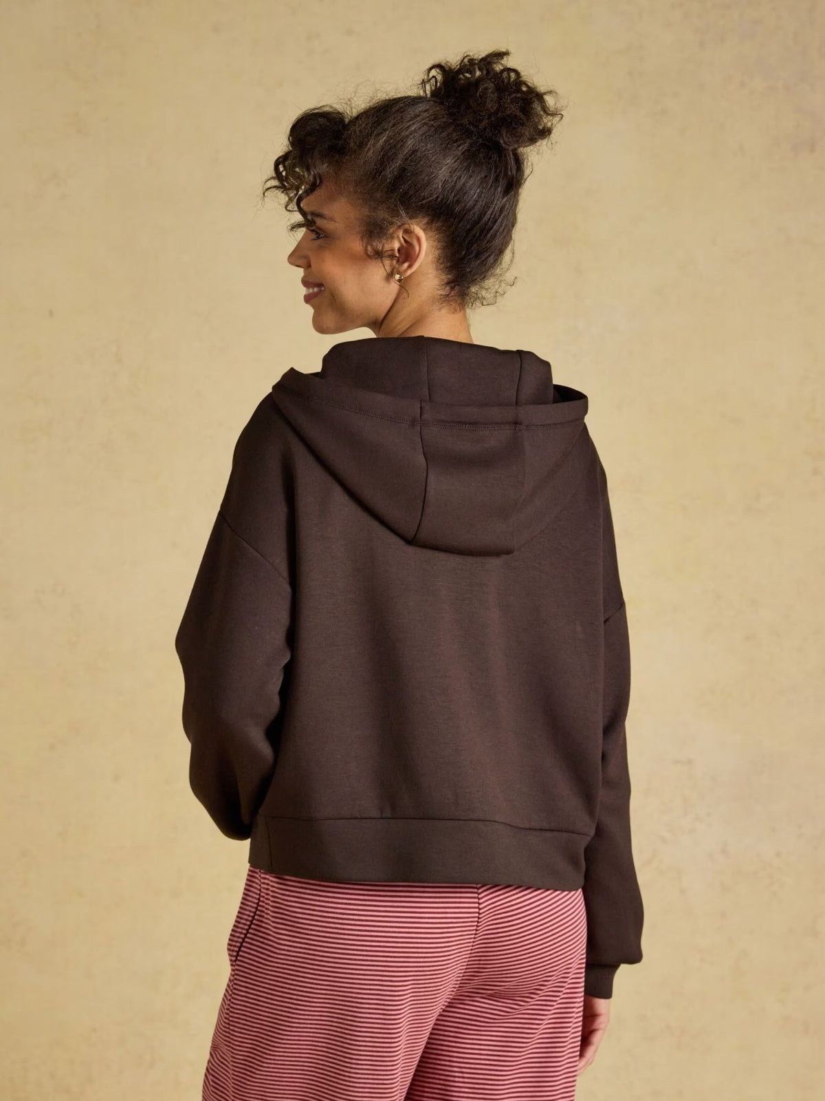 Young Ideas & Henmores -Luxe Club Hoodie -Chocolate Brown -8