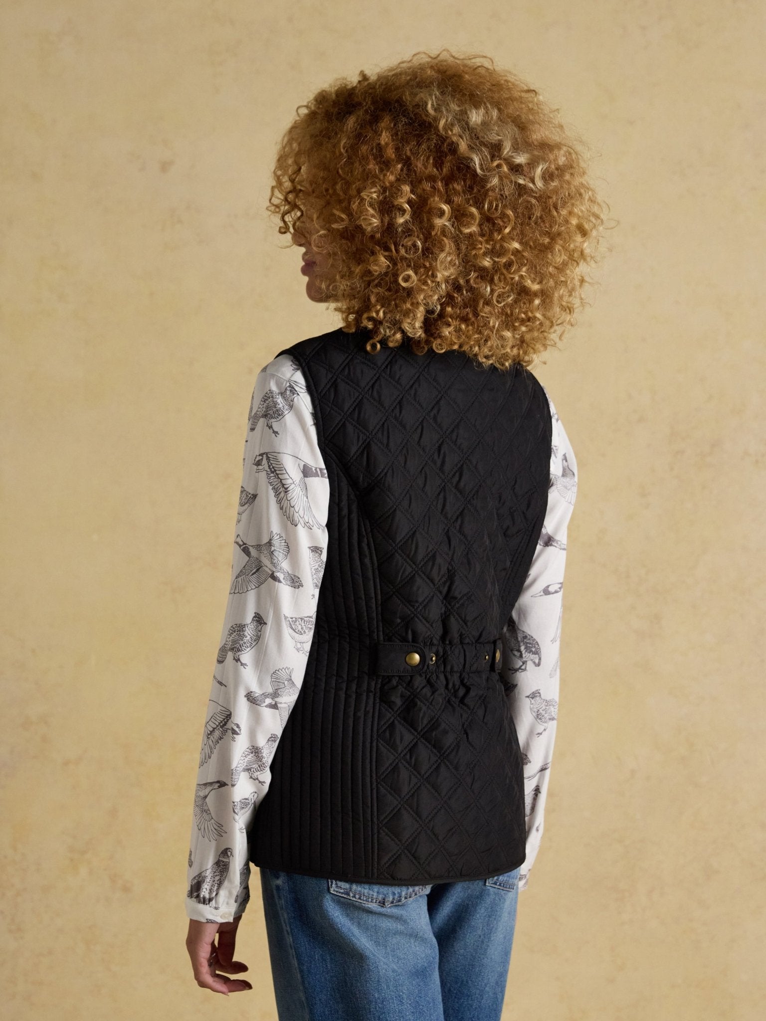 Young Ideas & Henmores -Minx Gilet -Black -8