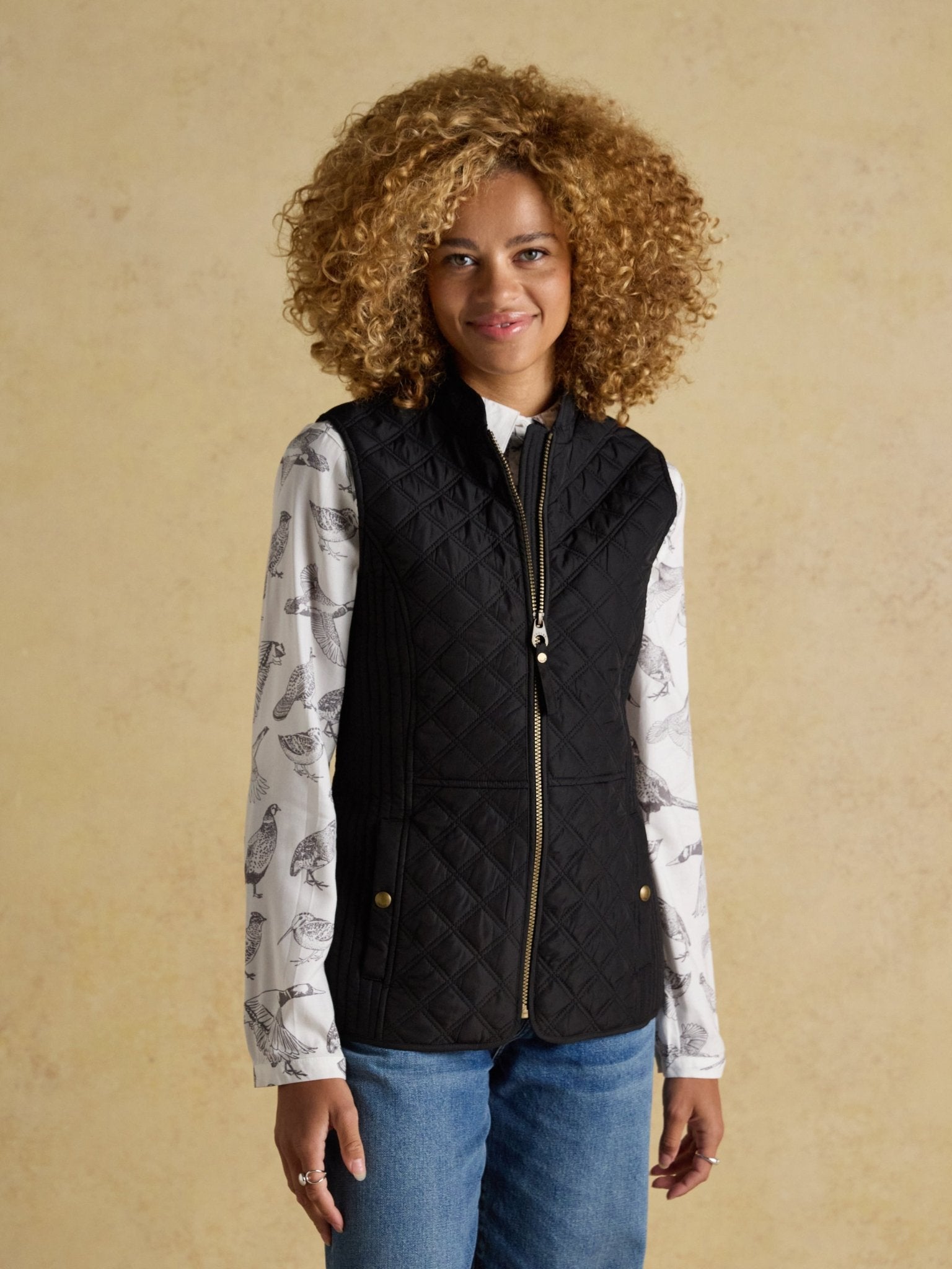 Young Ideas & Henmores -Minx Gilet -Black -8