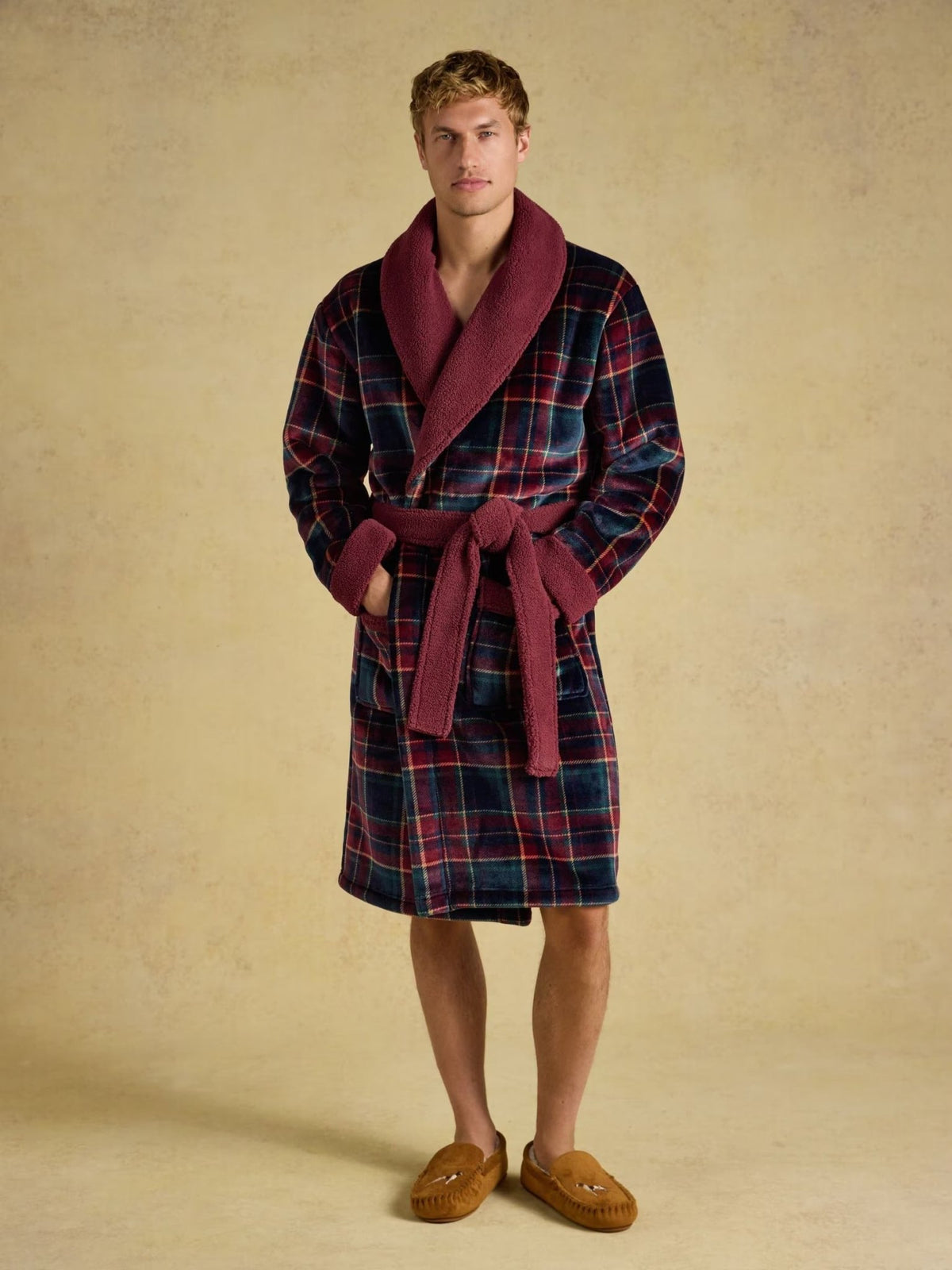 Young Ideas & Henmores -Montague Dressing Gown -Burgundy Red -L/XL