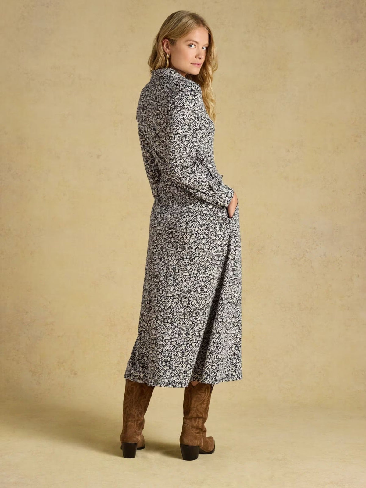Young Ideas & Henmores -Theodora Dress -Navy -8