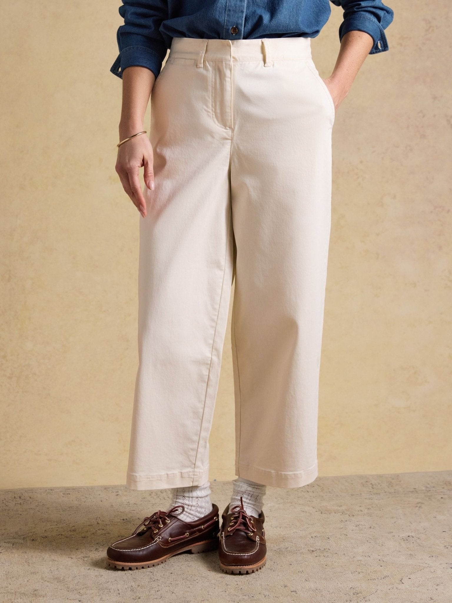 Young Ideas & Henmores - Wide Leg Chino - Cream - 8