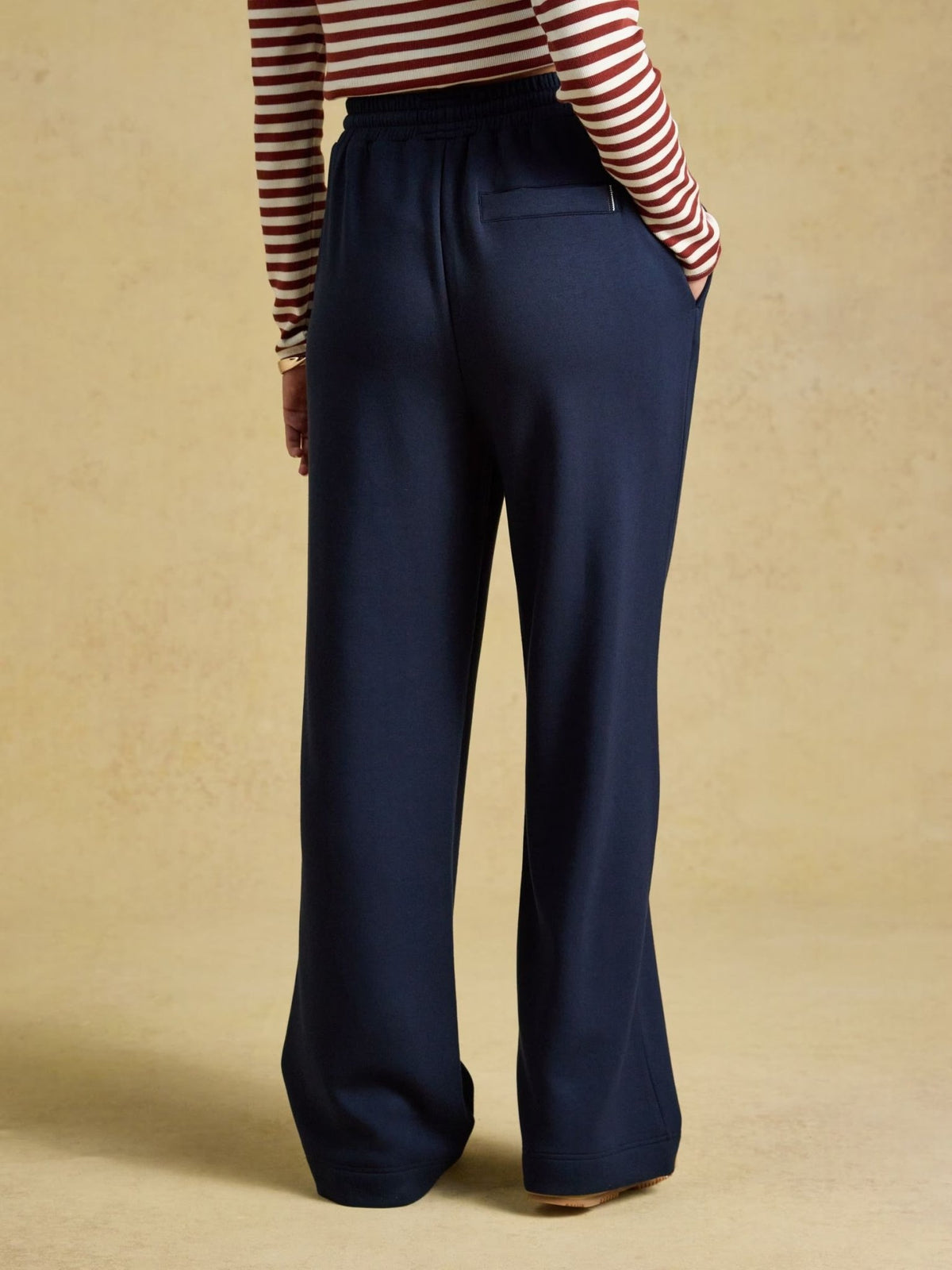Young Ideas & Henmores -Wide Leg Jogger -Navy -8
