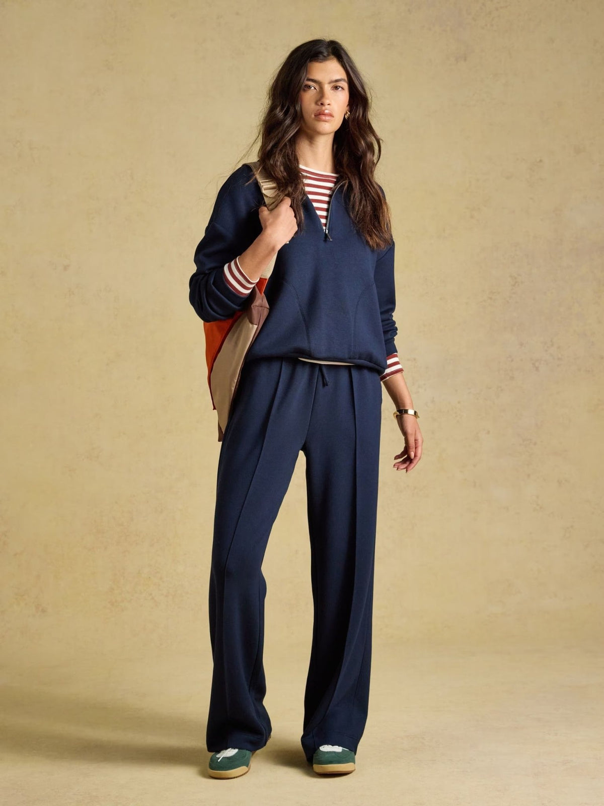 Young Ideas & Henmores -Wide Leg Jogger -Navy -8