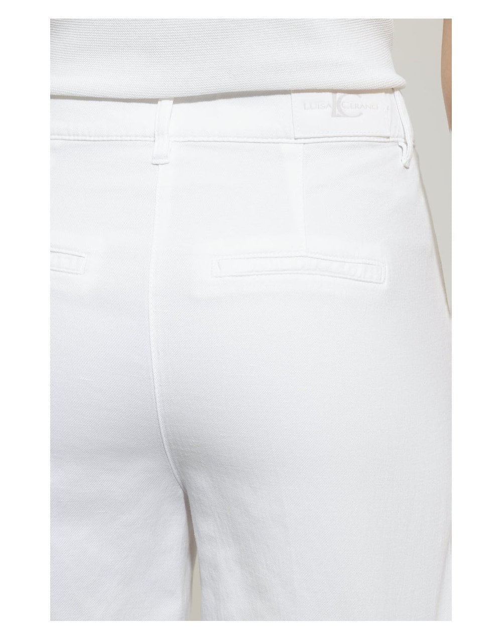 Young Ideas/Henmores - Button Up Shorts - 0100 Bleached White - 10