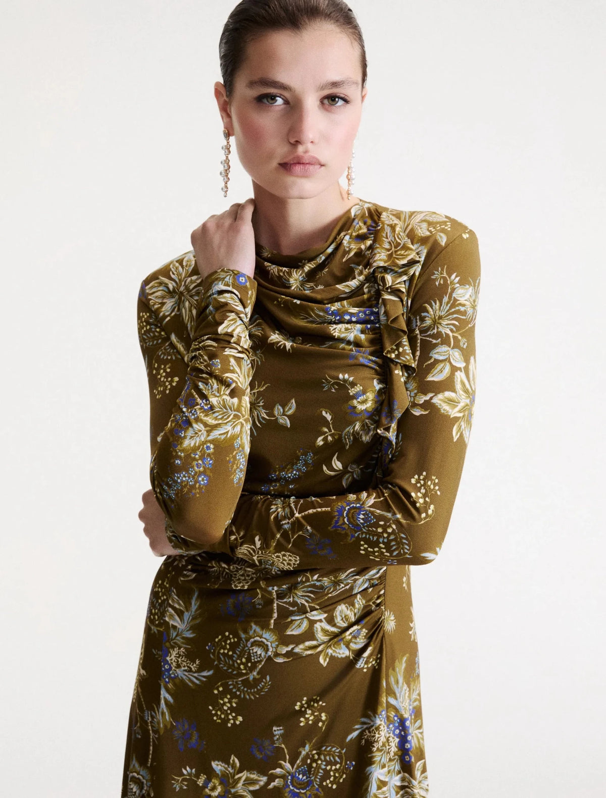 Young Ideas & Henmores -Adorato Floral Ruched Jersey Dress -003 Khaki -S