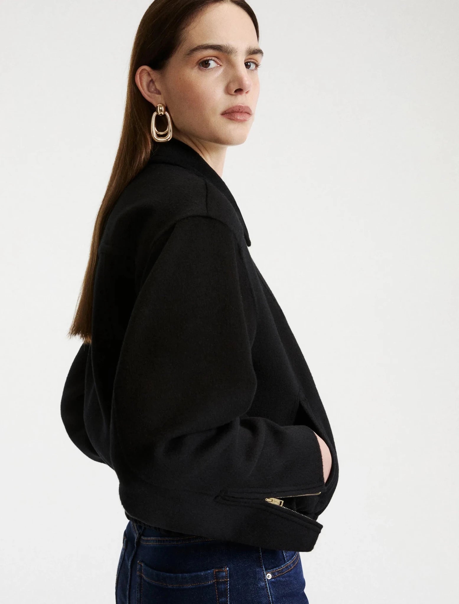 Young Ideas & Henmores -Alarico Elasticated Bottom Short Jacket -004 Black -8